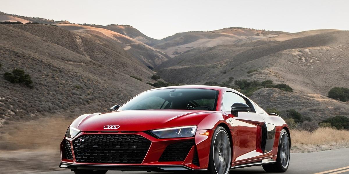 (Audi)