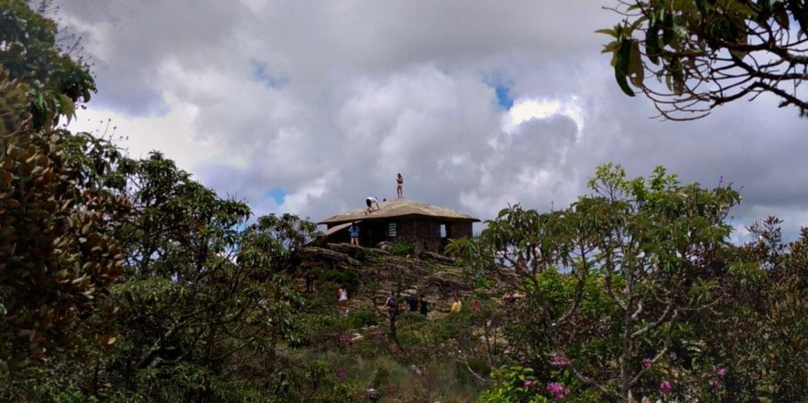 (Google Street View/Reprodução)