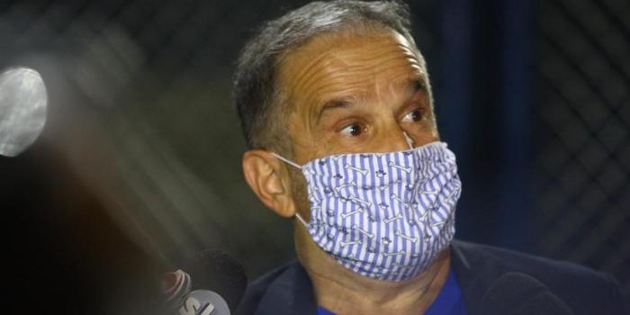 (Maurício Vieira)