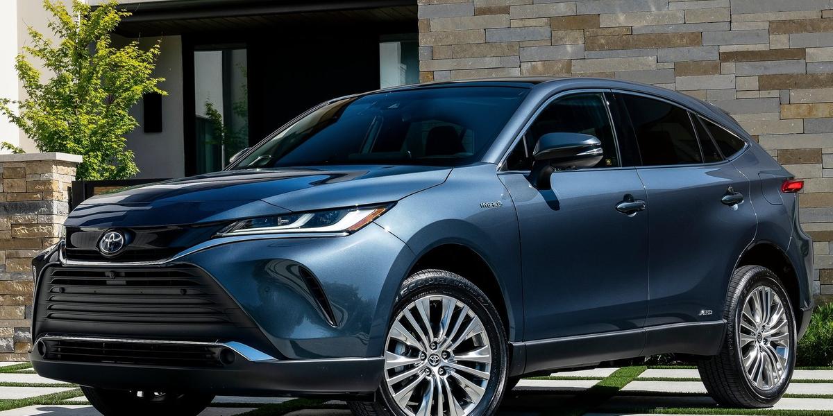 (Toyota)