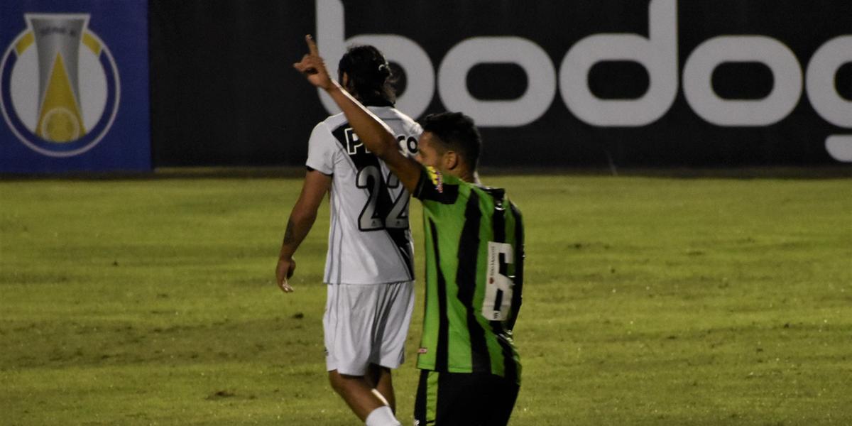 (Estevão Germano / América)