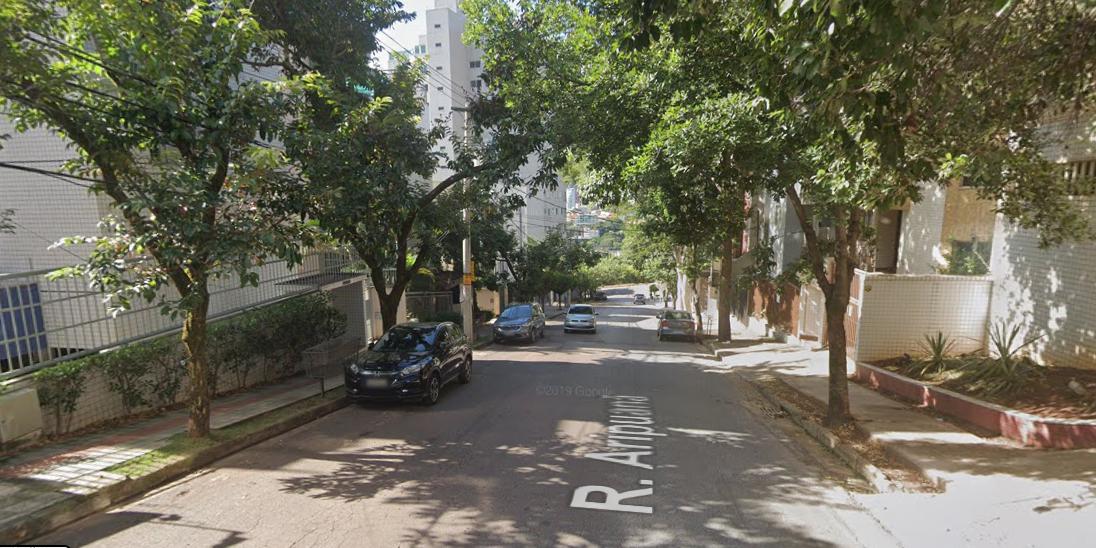(Google Street View/Reprodução)