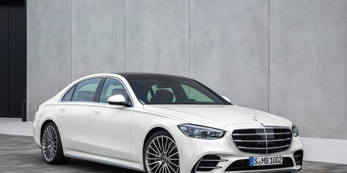 (Mercedes-Benz)