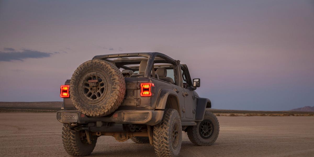 (Jeep)