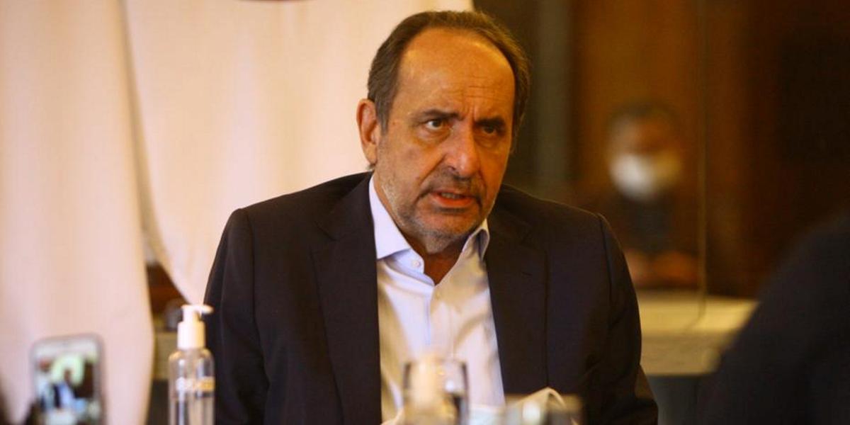(Maurício Vieira)