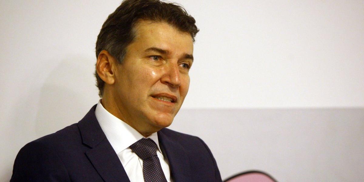 (Maurício Vieira)