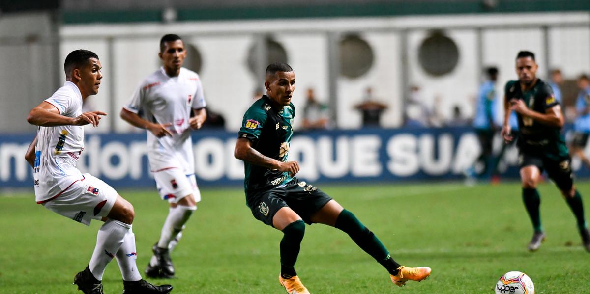 (Mourão Panda / América)