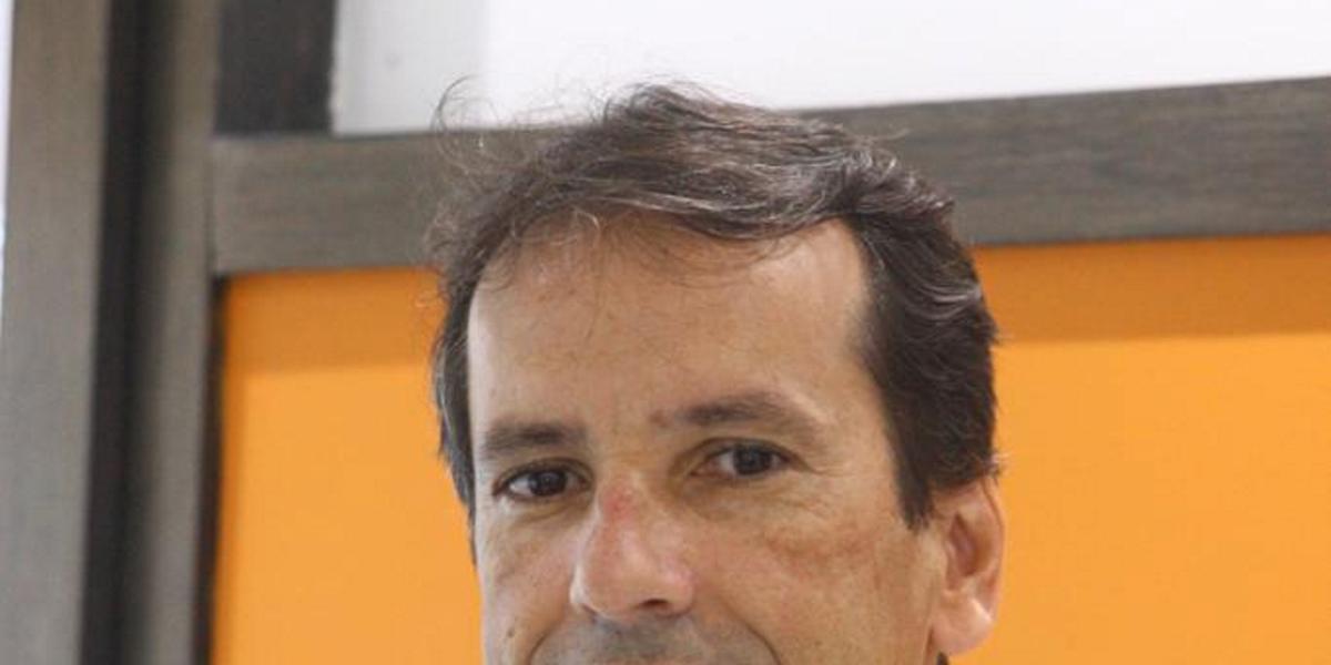 (Maurício Vieira)