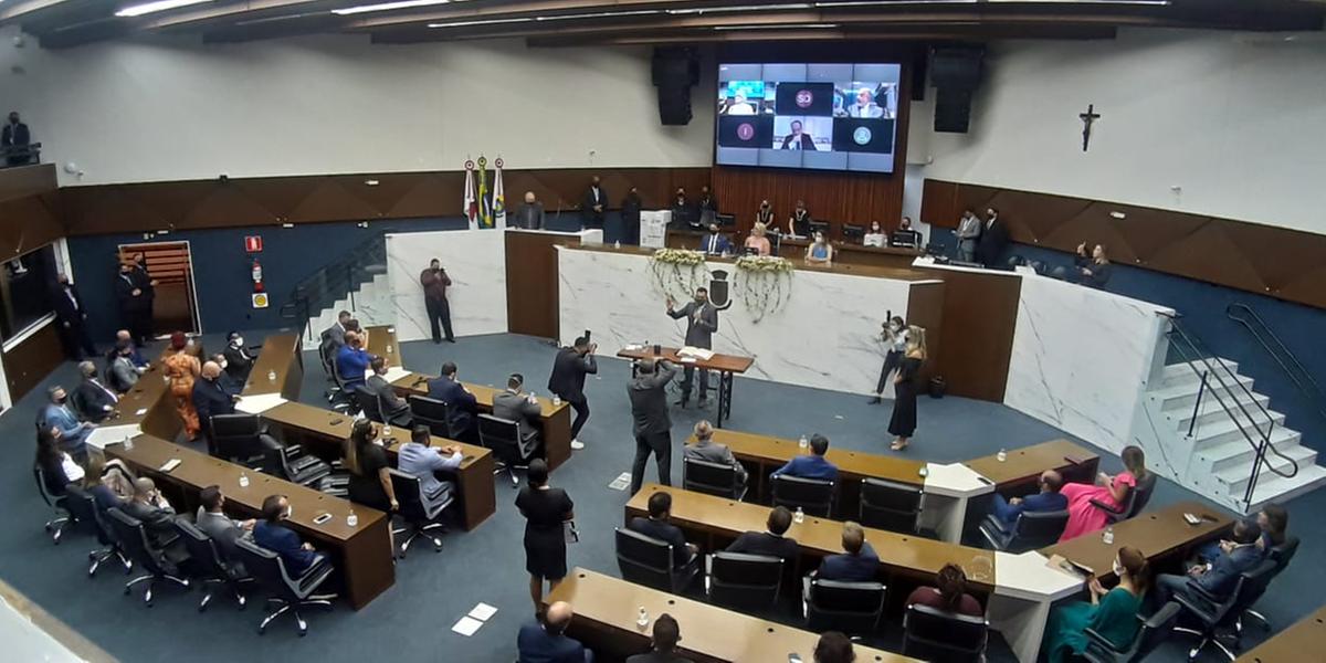 (Maurício Vieira)