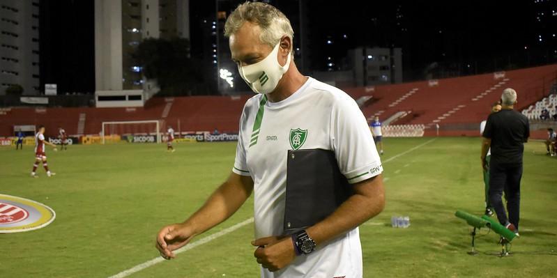 (João Zebral / América)
