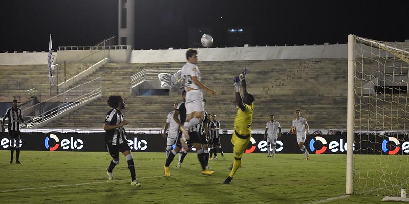  (Fernando Almeida / América)