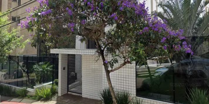 (Google Street View/Reprodução)