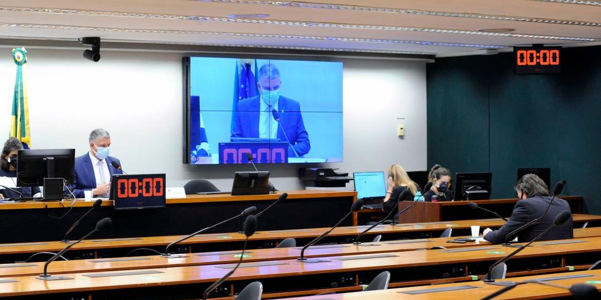 (Câmera dos Deputados)