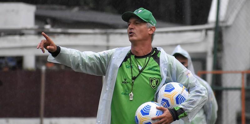 (João Zebral / América)