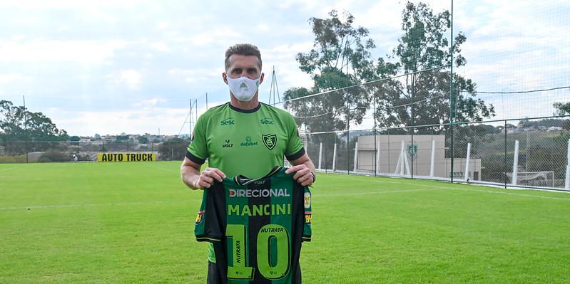 (Mourão Panda / América)