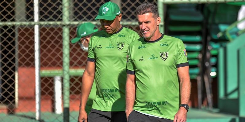  (Mourão Panda / América)