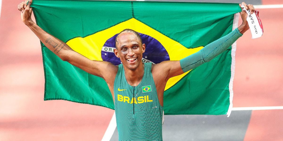 (Reprodução/Twitter/Time Brasil)