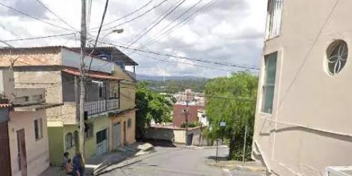 (Google Street View/Reprodução)