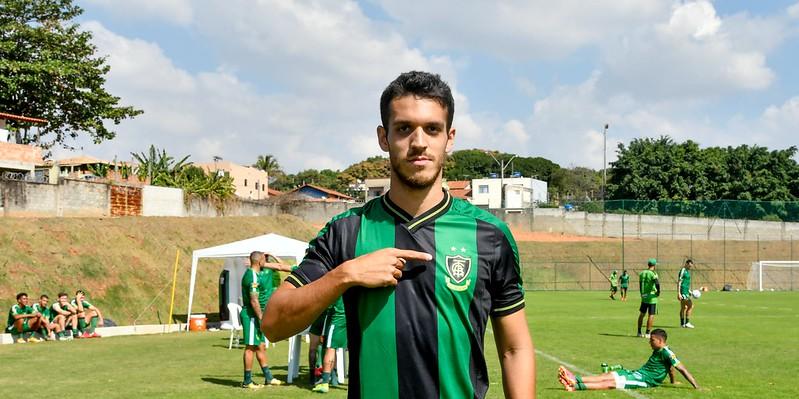 (Mourão Panda / América)