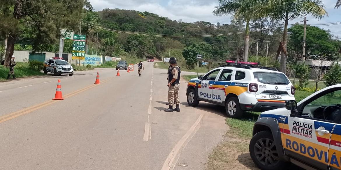 Ao todo, serão mais de 200 pontos de estradas fiscalizados, com blitz para repreensão de crimes de trânsito, tráfico de drogas e contra a fauna e flora (Divulgação/PMRv)