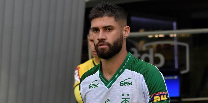 (Estevão Germano / América)