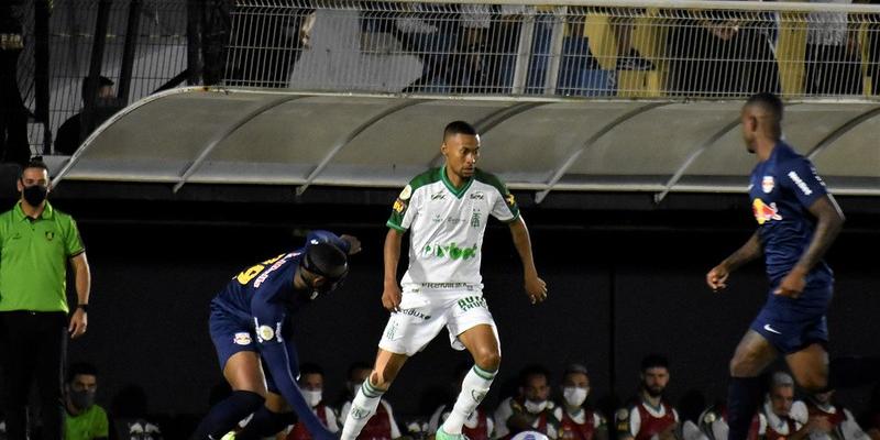 (Estevão Germano / América)