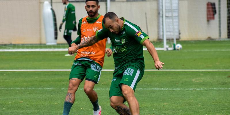 (João Zebral / América)