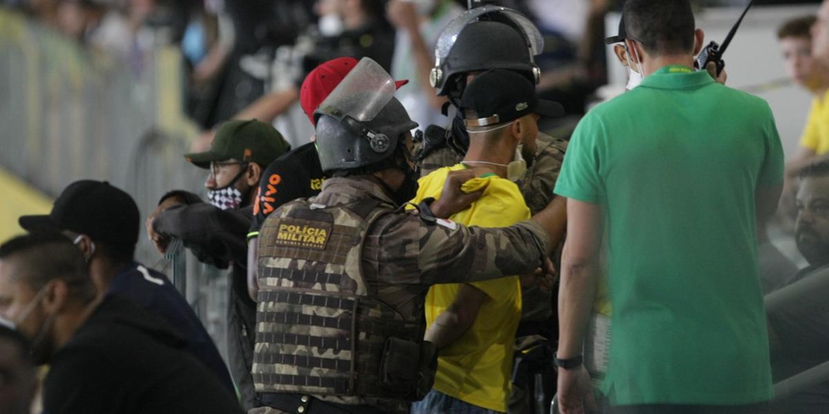 PM de Minas vai reassumir o policiamento nos estádios de BH em dias de jogos considerados de risco alto ou crítico (Fernando Michel / Hoje em Dia)