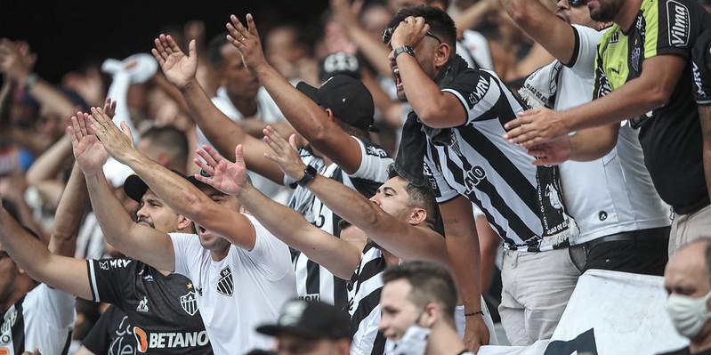 Atleticanos fizeram a festa na Arena Pantanal para celebrar o título do Galo na Supercopa do Brasil (Pedro Souza / Atlético)