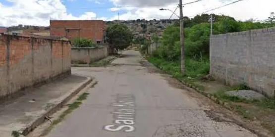 Tocaia - vítima estava em um carro na rua Santa Úrsula, no bairro Ouro Minas, quando foi rendida pelos suspeitos 