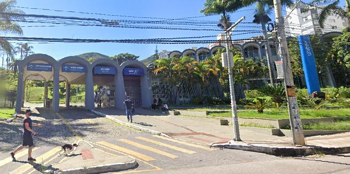 (Google Street View / Reprodução)