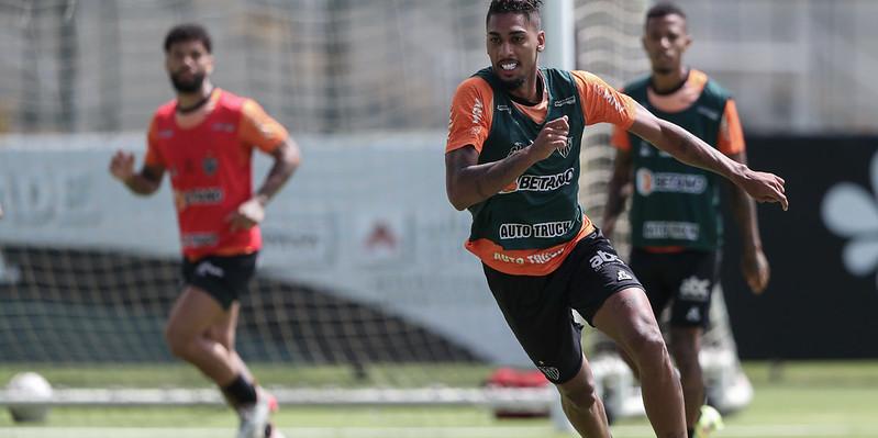 Autor do gol da vitória em último jogo do Atlético no interior do estado, Fábio Gomes tem a expectativa de enfrentar o Democrata-GV (Pedro Souza / Atlético)