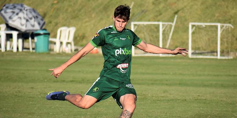 (Estevão Germano / América)