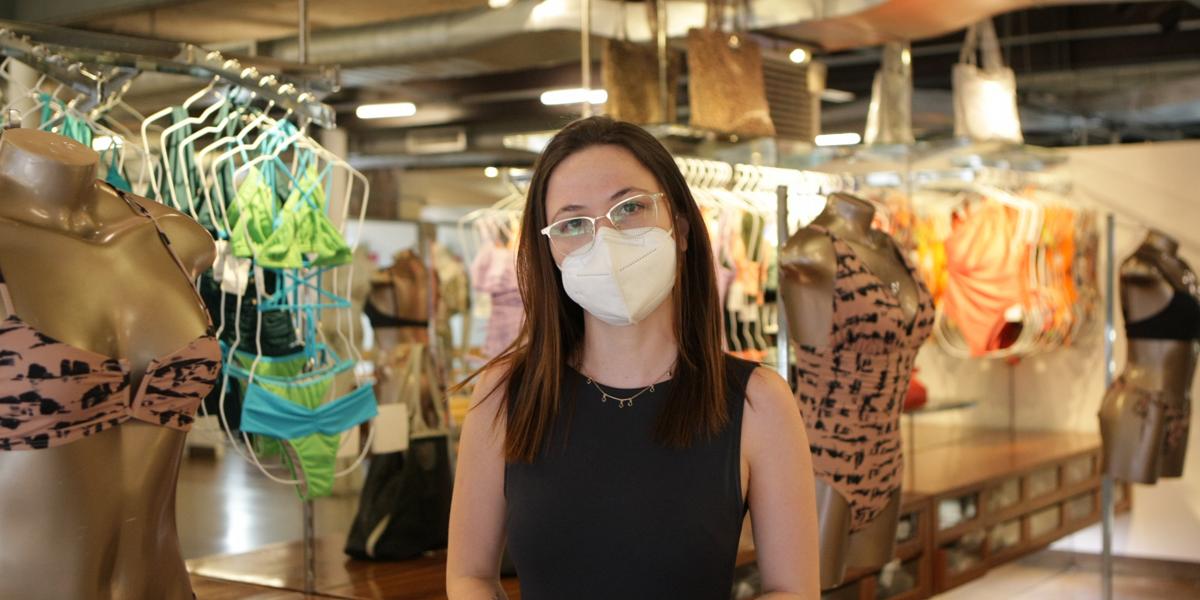 BONS VENTOS – Amanda Meireles, da loja Cila, diz que vendeu neste mês mais que o dobro em relação a março de 2019, ano que não havia pandemia (Fernando Michel)