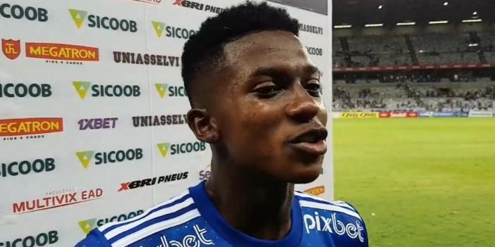 Jhosefer tem apenas 18 anos, nasceu em Mariana e está no Cruzeiro desde 2018. (Reprodução)