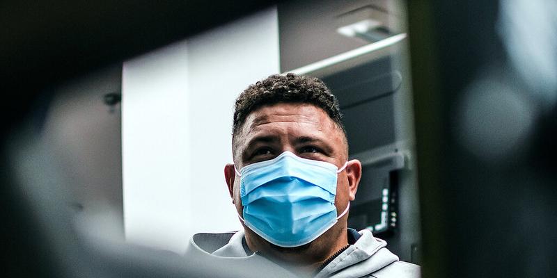 Ronaldo assinou as intenções de compra do Cruzeiro SAF em dezembro de 2021. (Foto: Gustavo Aleixo/Cruzeiro)