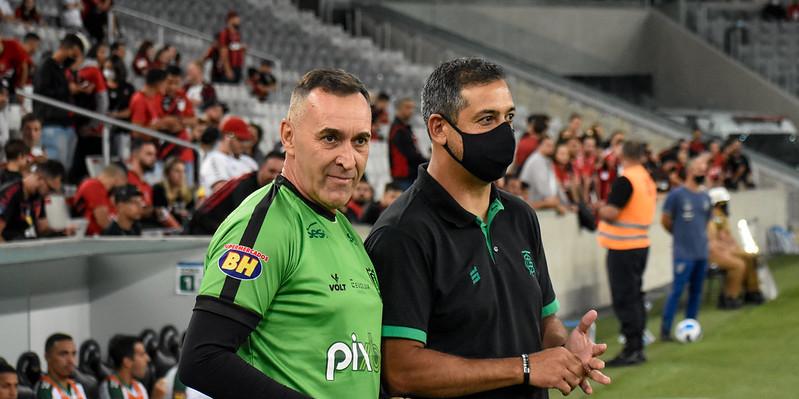 (Estevão Germano / América)