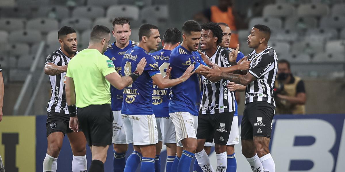 Igor Junio Benevenuto, do quadro da FMF, foi ó árbitro do clássico da primeira fase do Estadual (Pedro Souza / Atlético)