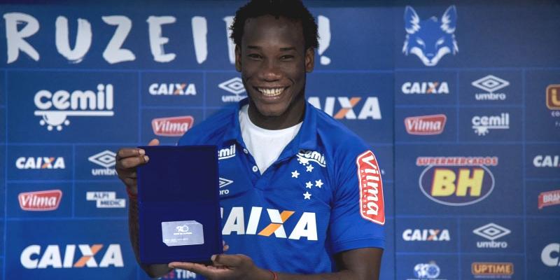 Kunty Caicedo foi contratado pelo Cruzeiro em 2016 e, até hoje, clube ainda deve ao Independiente del Valle (Cruzeiro/Divulgação)