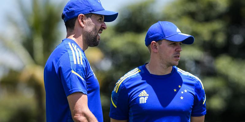 Paulo Pezzolano tenta o seu primeiro título como treinador do Cruzeiro (Gustavo Aleixo/Cruzeiro)