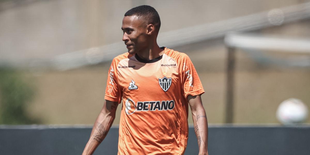 Atacante Ademir pode aparece no time titular no lugar de Zaracho, desfalque por desgaste muscular (Pedro Souza / Atlético)