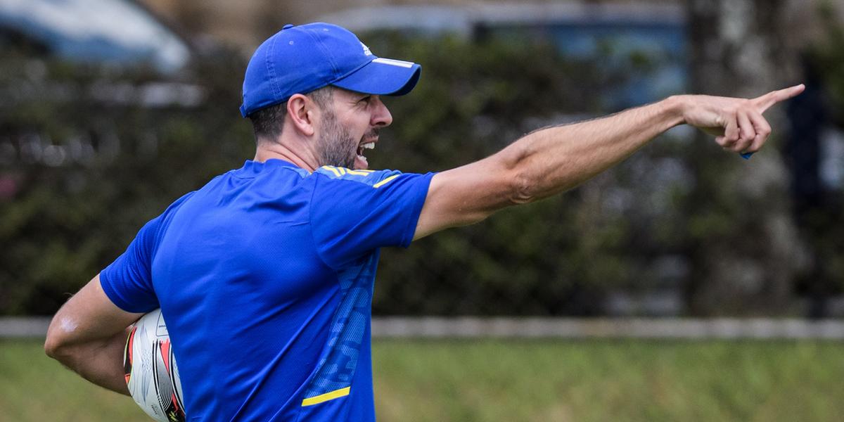 Pezzolano poderá repetir o mesmo time que iniciou jogando na final do Campeonato Mineiro (Gustavo Aleixo/Cruzeiro)