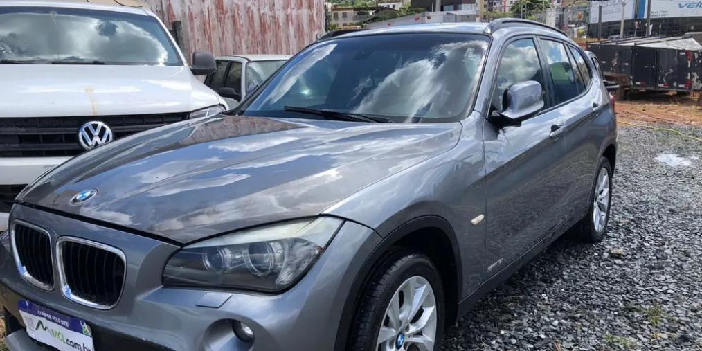 Essa BMW será um dos veículos participantes do leilão (Sejusp/Divulgação)