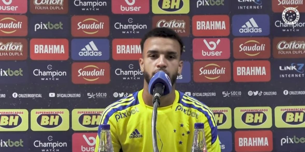 Jajá foi anunciado como reforço do Cruzeiro no dia 12 de abril (Reprodução/YouTube Cruzeiro)