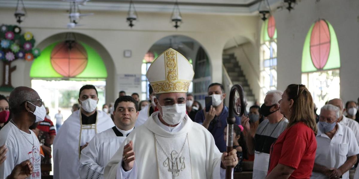 Celebração eucarística foi presidida por dom Nivaldo dos Santos Ferreira, bispo auxiliar da diocese de Belo Horizonte (Fernando Michel)
