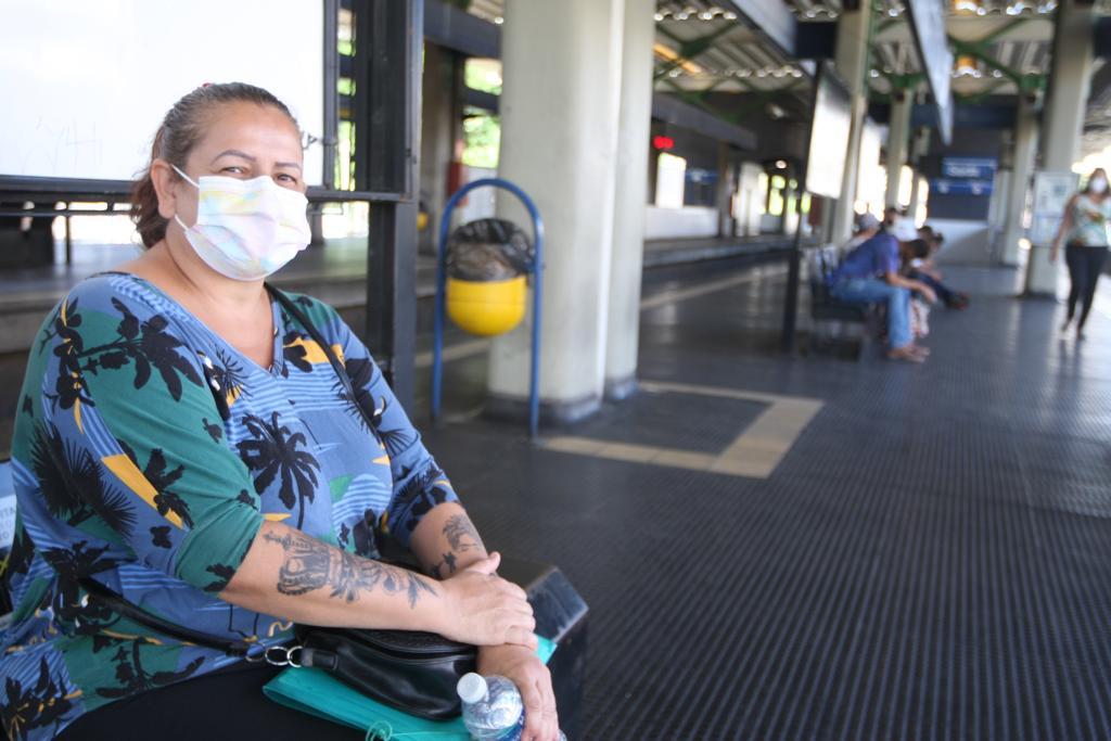 Daniela Pereira comemorou o retorno do funcionamento do metrô na capital (Valéria Marques/Hoje Em Dia)