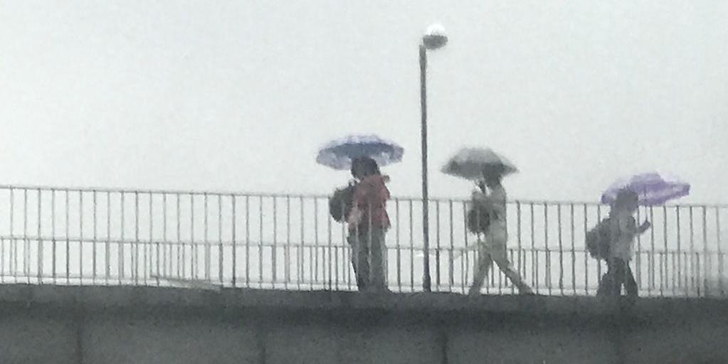 Durante a manhã desta quinta, a capital amanheceu com uma garoa.  (Valéria Marques/Hoje em Dia)