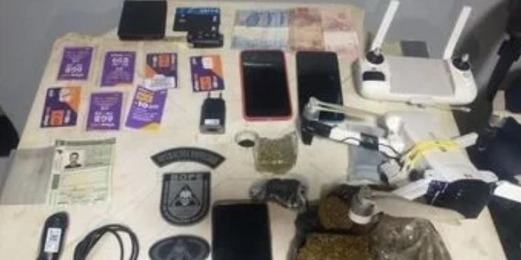 Material foi apreendido com suspeito (Divulgação/PMMG)