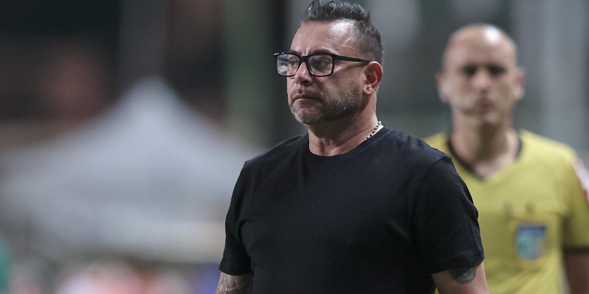 Turco está pressionado pelos últimos resultados do Atlético (Pedro Souza / Atlético)
