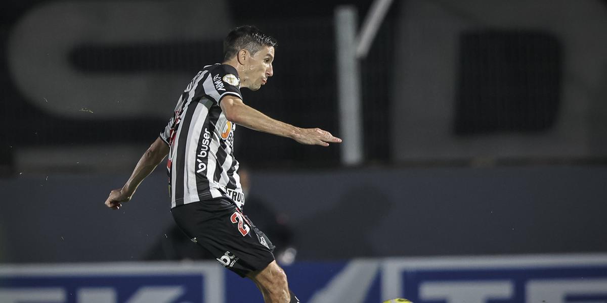 O meia argentino marcou o gol do Galo no empate com o Massa Bruta (Pedro Souza / Atlético)